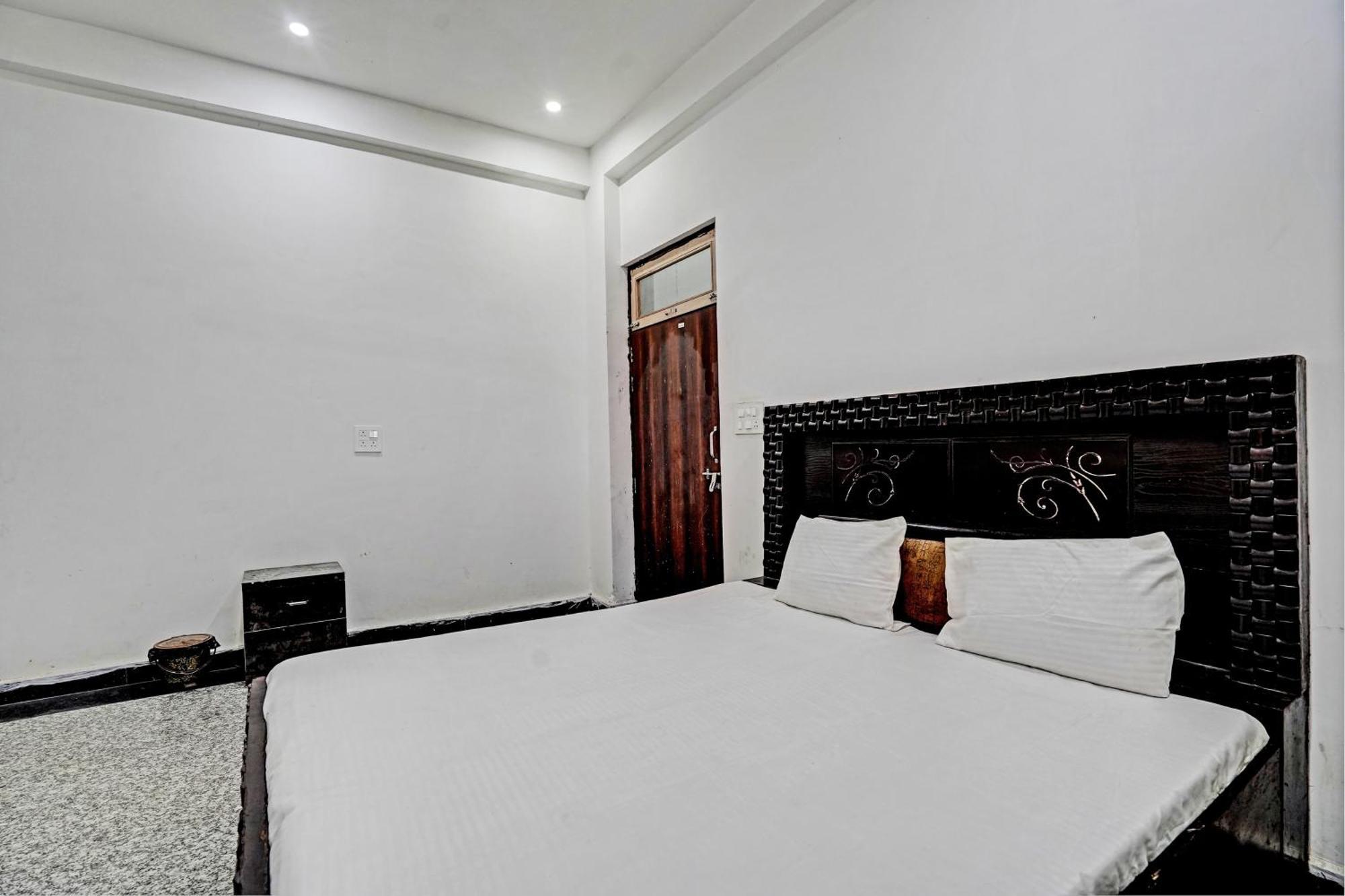 Hotel O Highway Plaza And Resorts 2 Hāthras Exterior foto