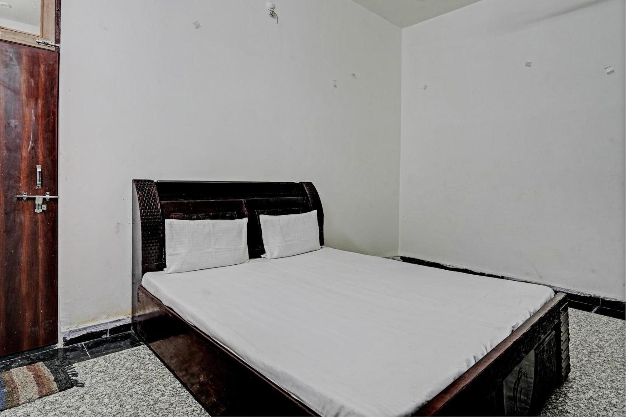 Hotel O Highway Plaza And Resorts 2 Hāthras Exterior foto