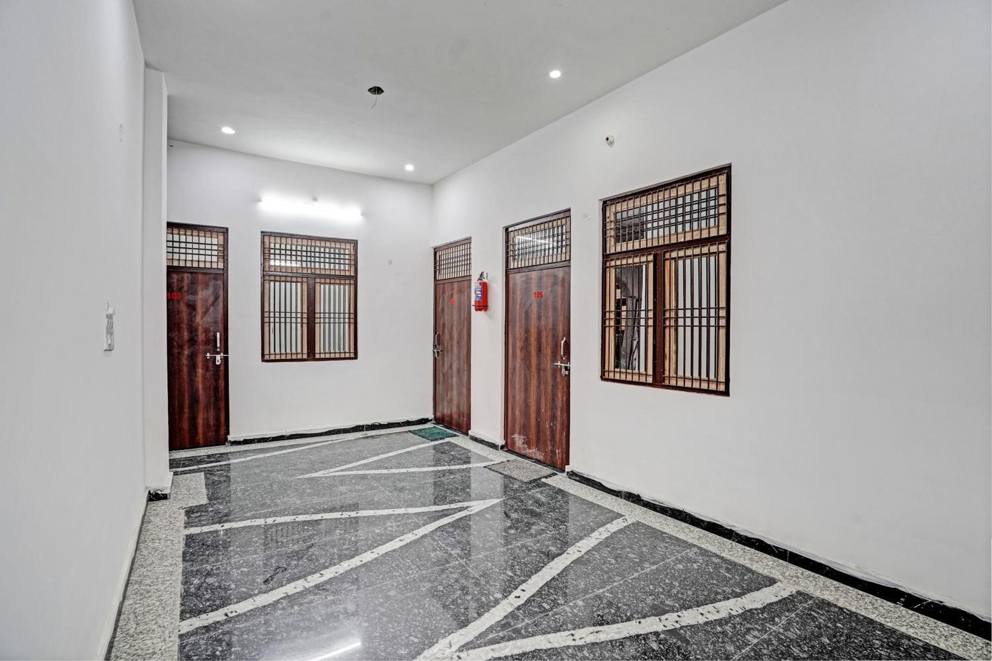 Hotel O Highway Plaza And Resorts 2 Hāthras Exterior foto